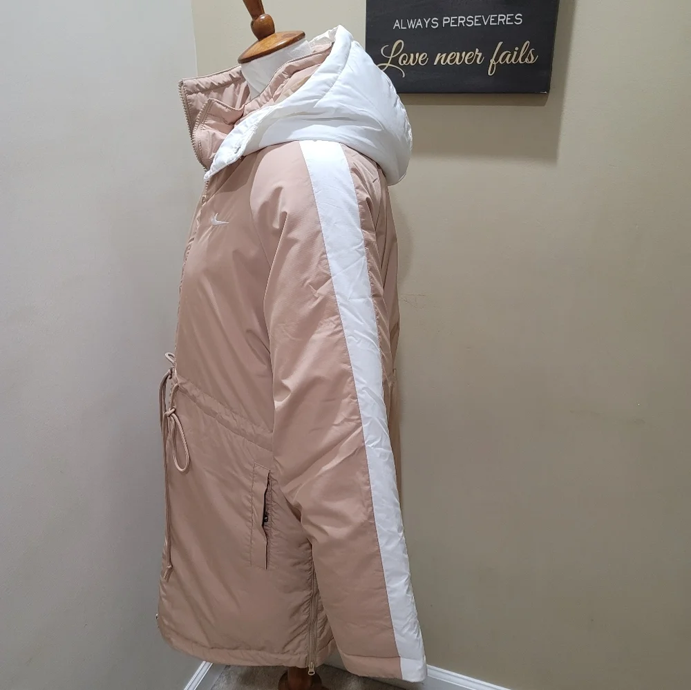 Nike Coat - Picture 2 of 6
